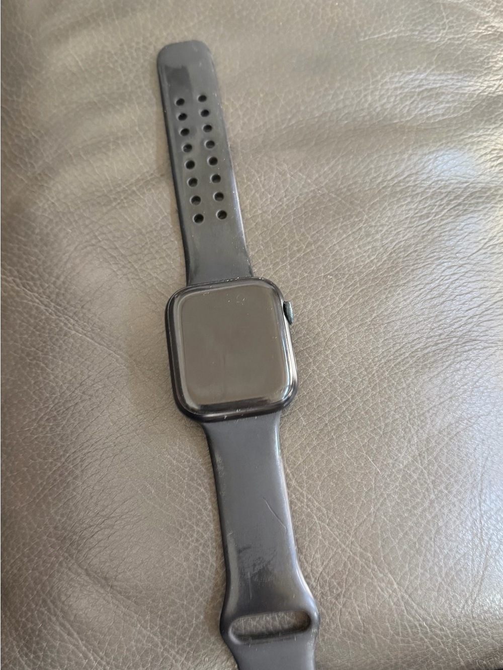 Apple Watch Series 9 45mm GPS + Original Charger – 92% Battery Health